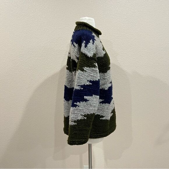 Ecuador Chunky Knit Sweater Size Large - Picture 7 of 11